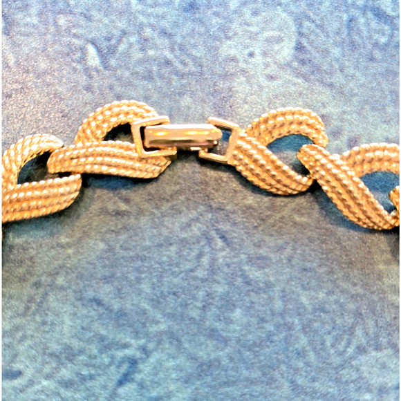 Vintage Napier Gold Plated Choker Necklace Textured Dimensional Chain Links 16" - Picture 3 of 9